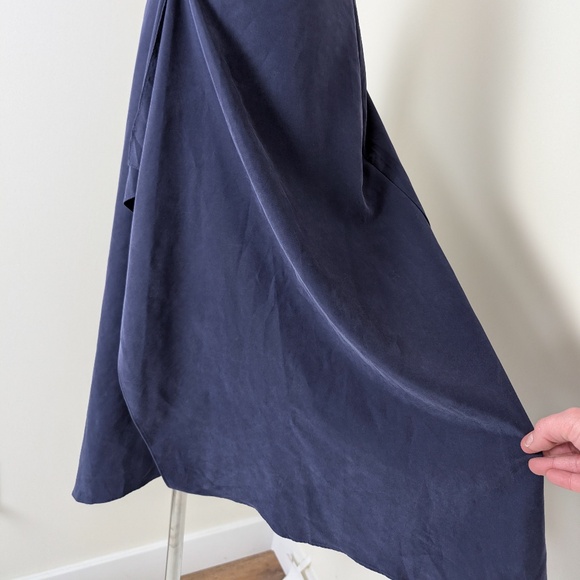 Club Monaco Midi Skirt Asymmetrical Loose Lightweight Flowy High Rise Navy - Picture 8 of 10